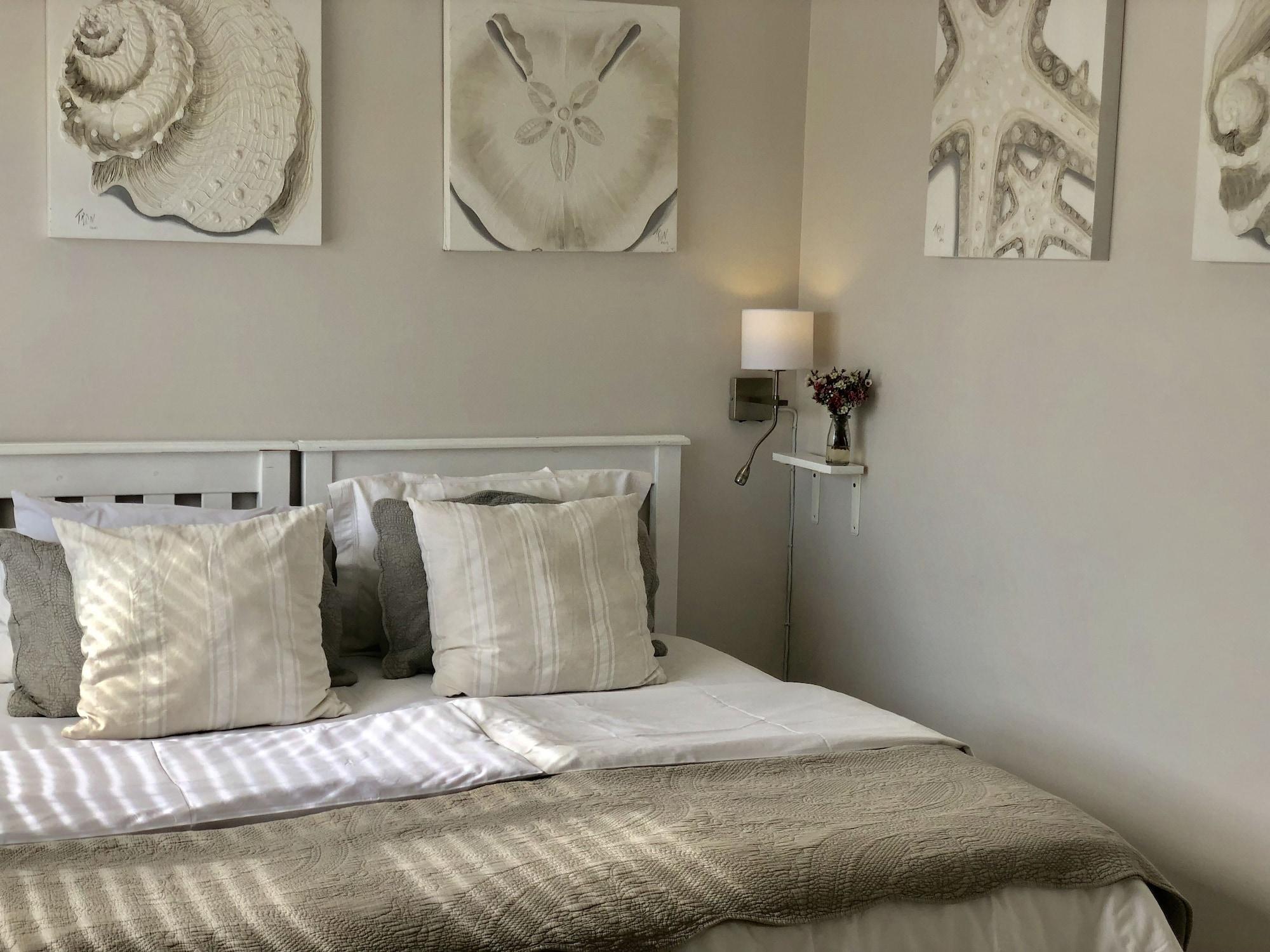 5 Options Guest House Bloubergstrand Eksteriør bilde