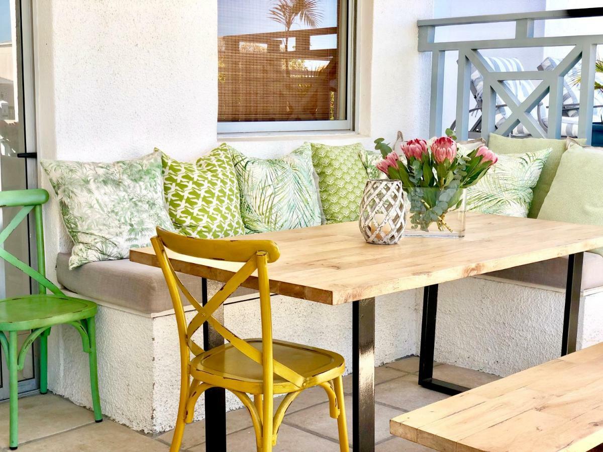 5 Options Guest House Bloubergstrand Eksteriør bilde