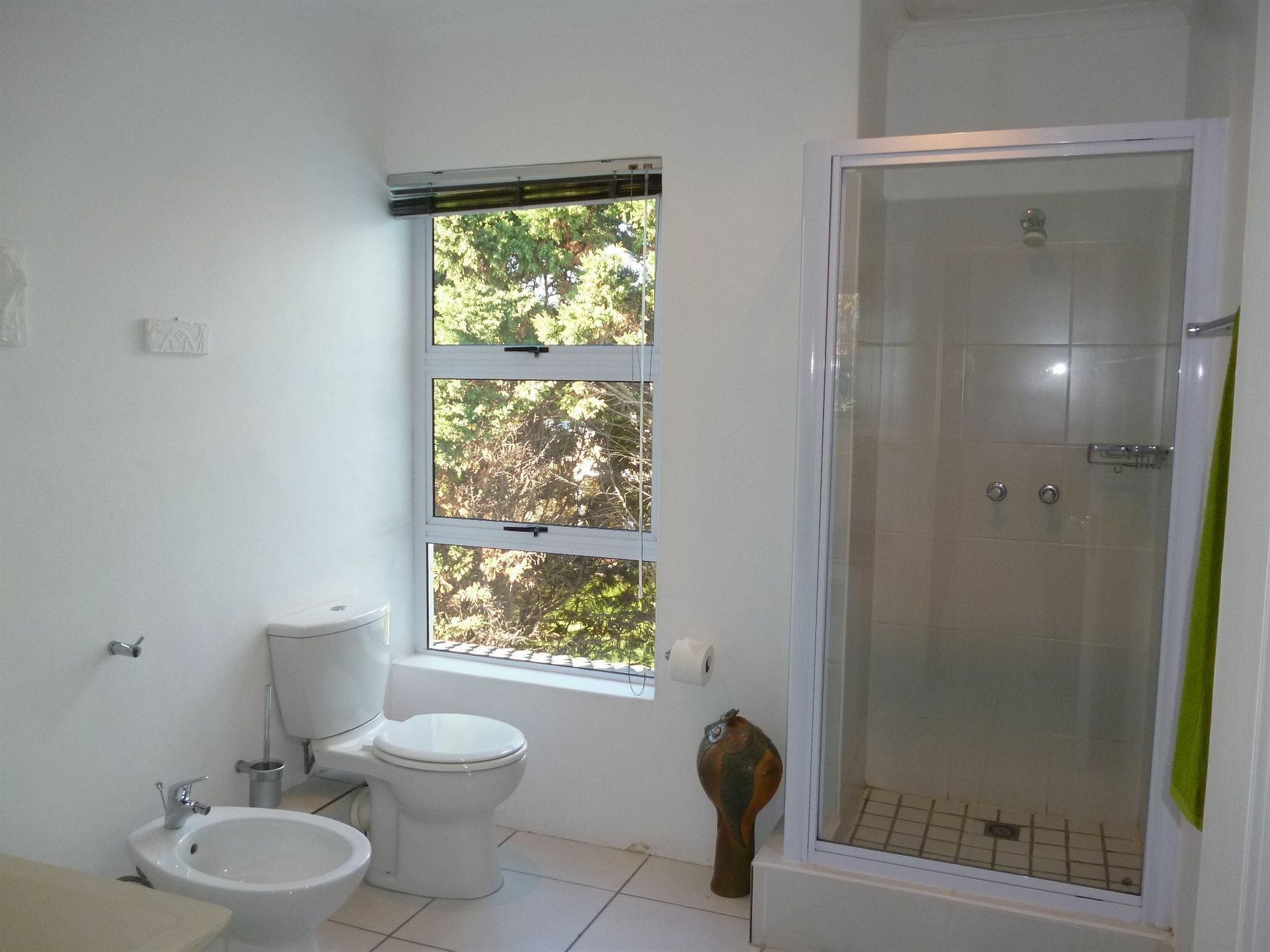 5 Options Guest House Bloubergstrand Eksteriør bilde