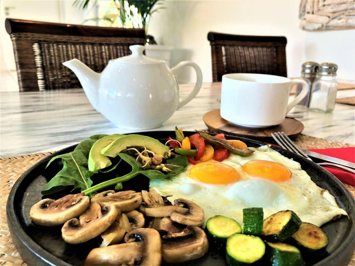 5 Options Guest House Bloubergstrand Eksteriør bilde